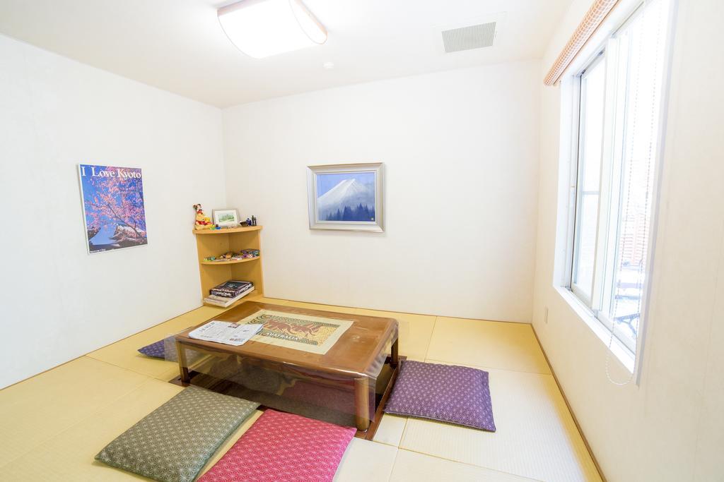 K'S House Kyoto -Travelers Hostel Екстер'єр фото